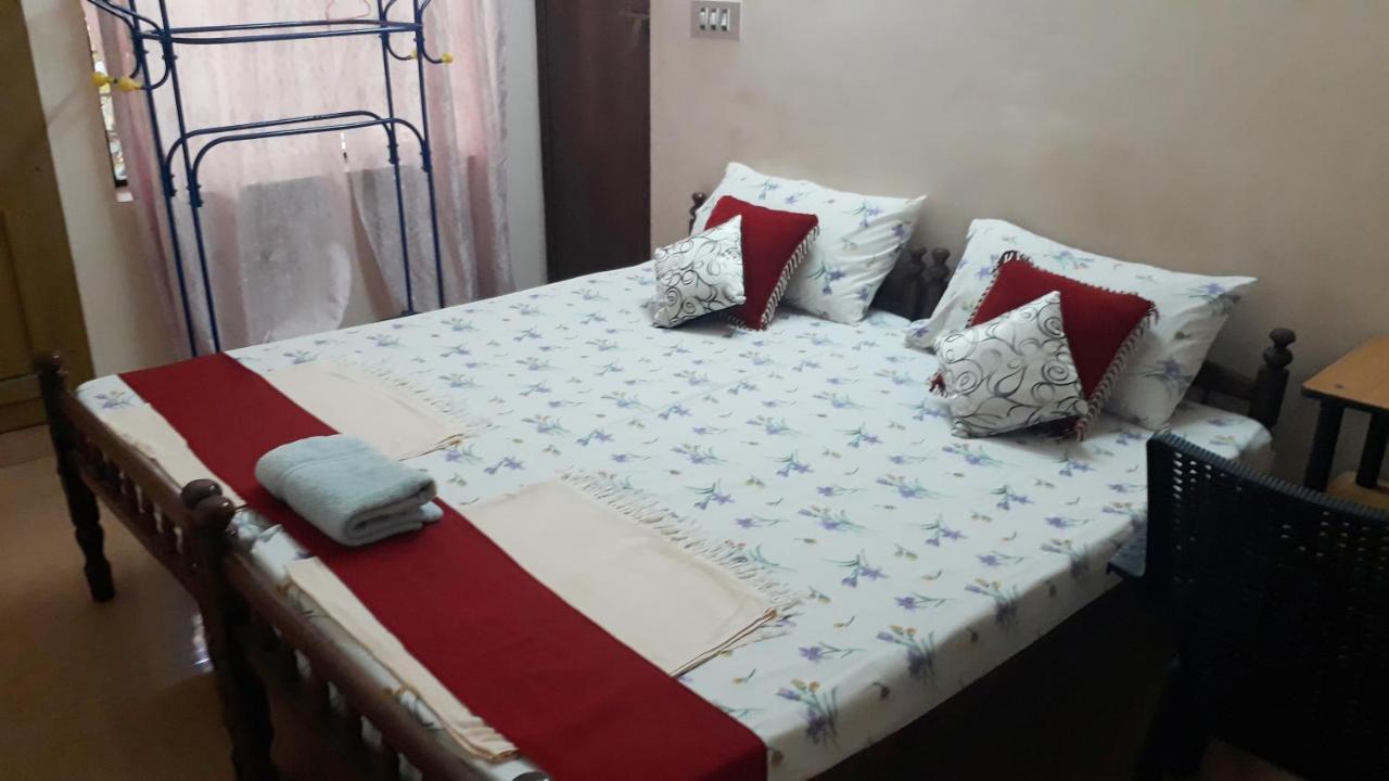 Valiyathayil Home Stay Kochi Kültér fotó