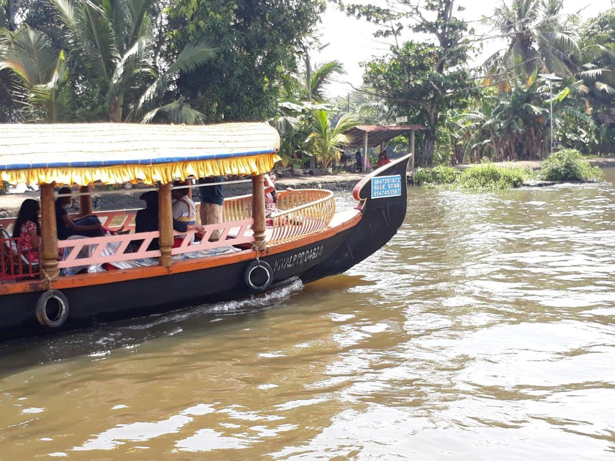 Valiyathayil Home Stay Kochi Kültér fotó