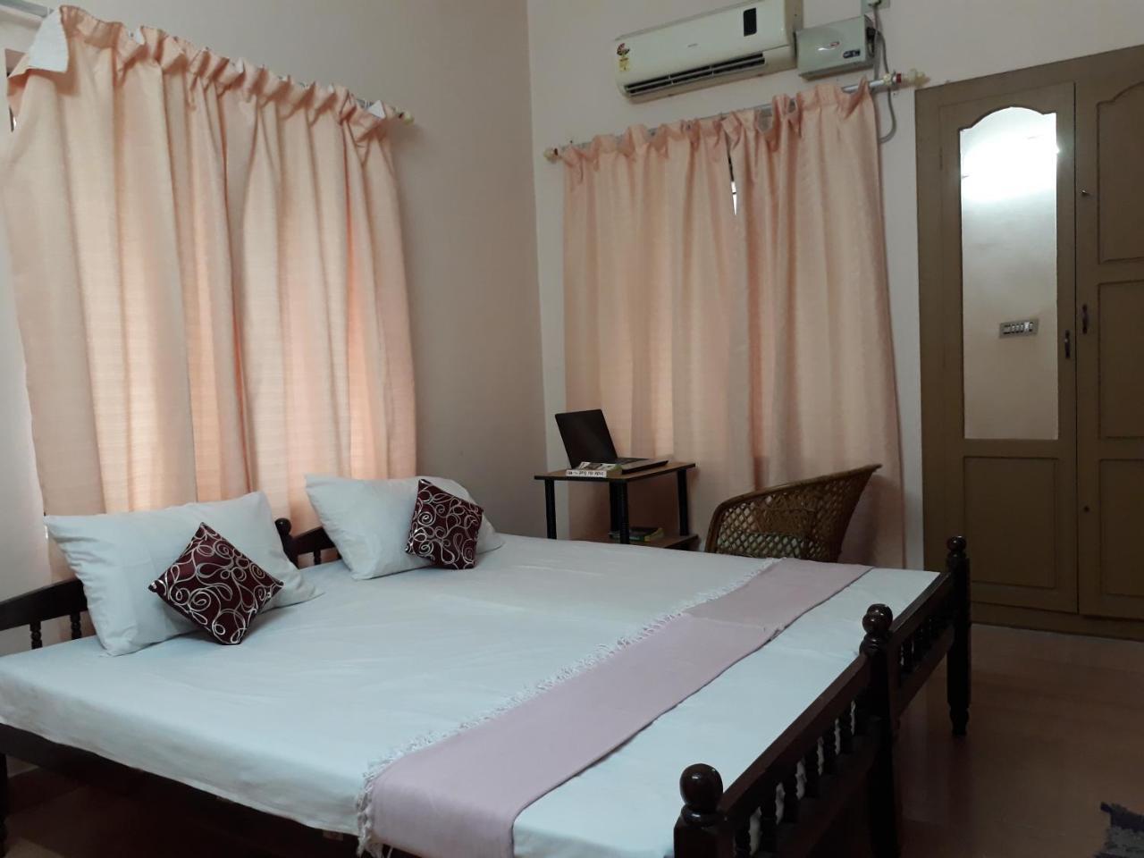 Valiyathayil Home Stay Kochi Kültér fotó